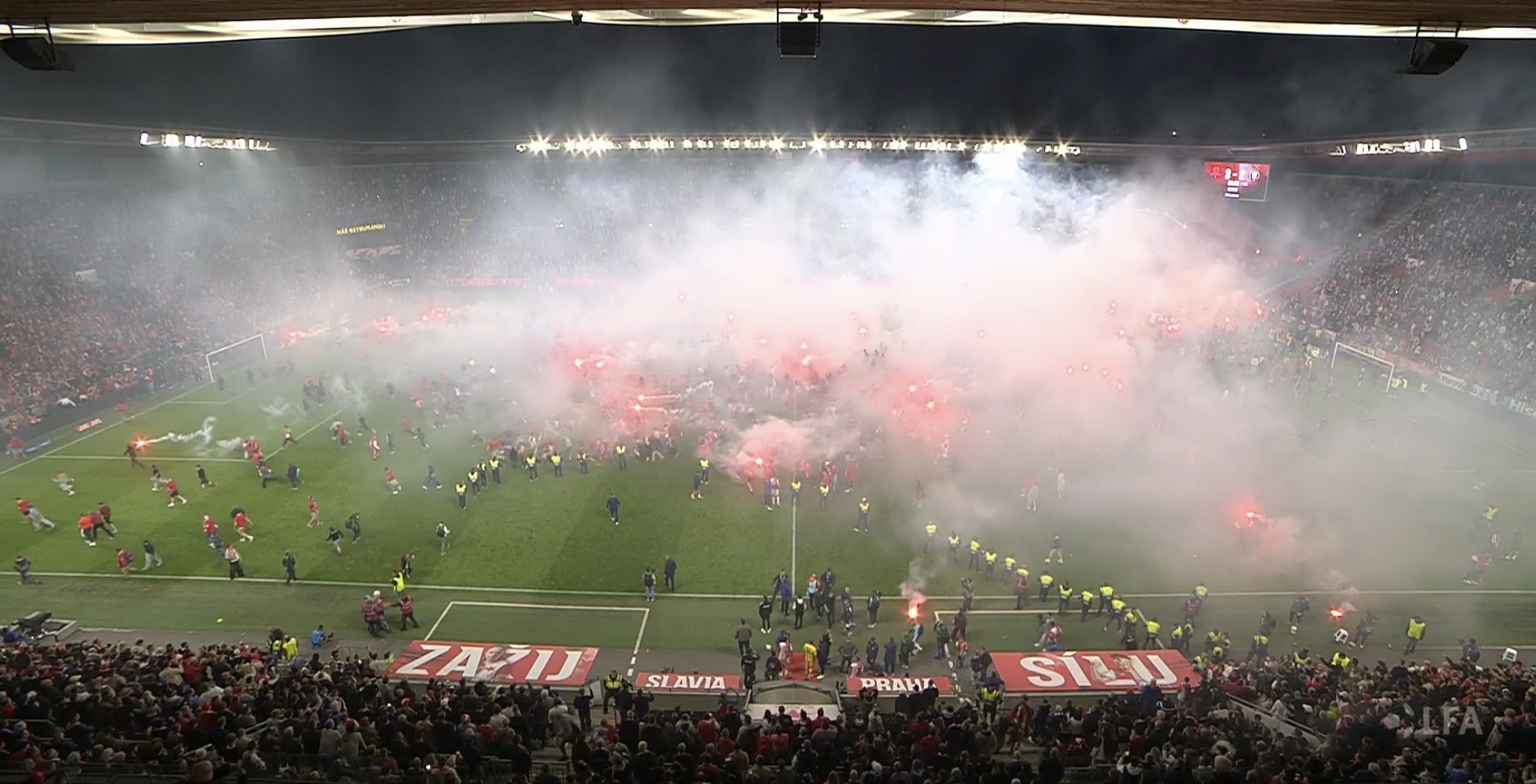 Derby, které nabídlo vše. Závěr ale přinesl kontroverze