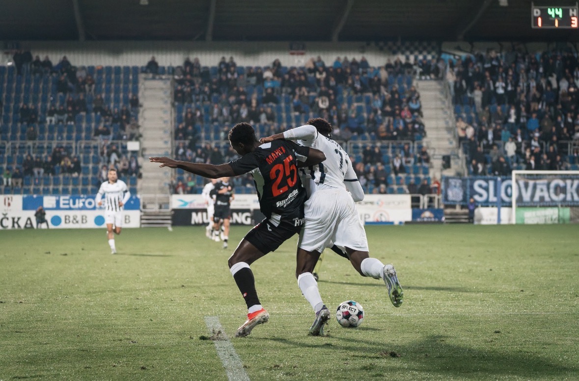 Pardubice smetly Slovácko 4:1 a postupují do čtvrtfinále MOL Cupu