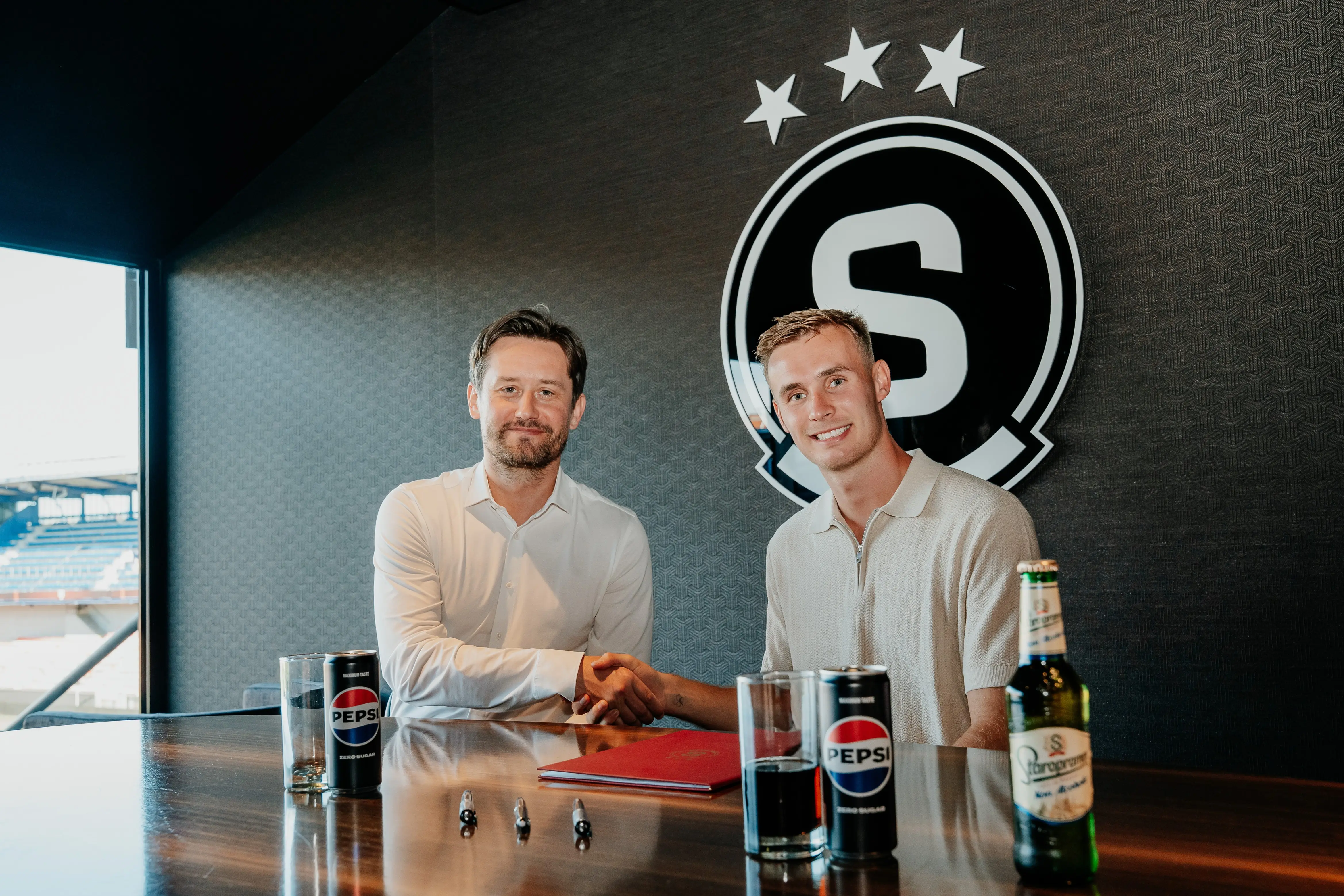 Hotovo. Sivert Mannsverk se definitivně stává kmenovým hráčem Sparty!