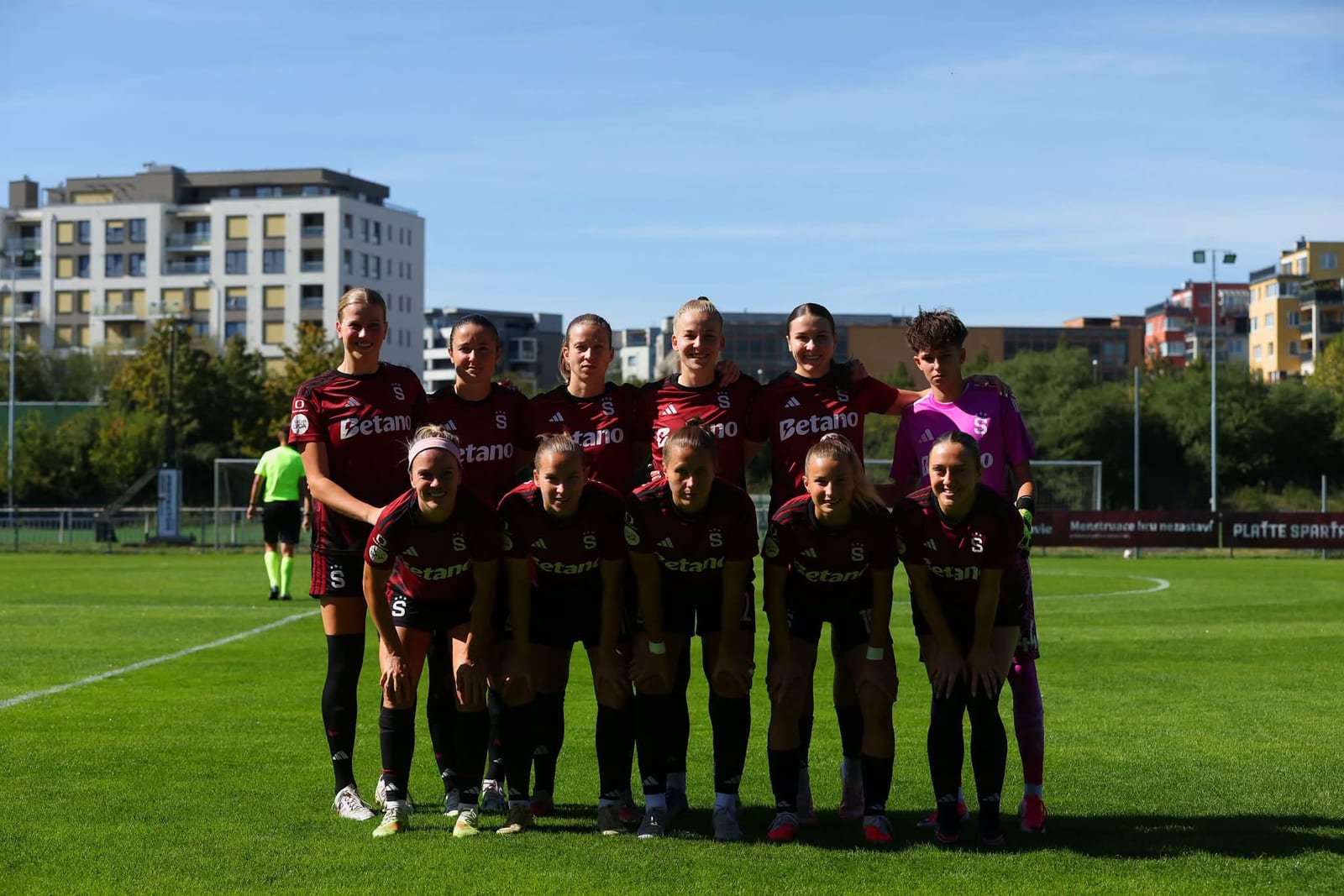 Sparta jede do Rumunska s náskokem tří gólů, Liberec hájí dvoubrankové vedení v Norsku: Středeční odvety rozhodnou o postupu